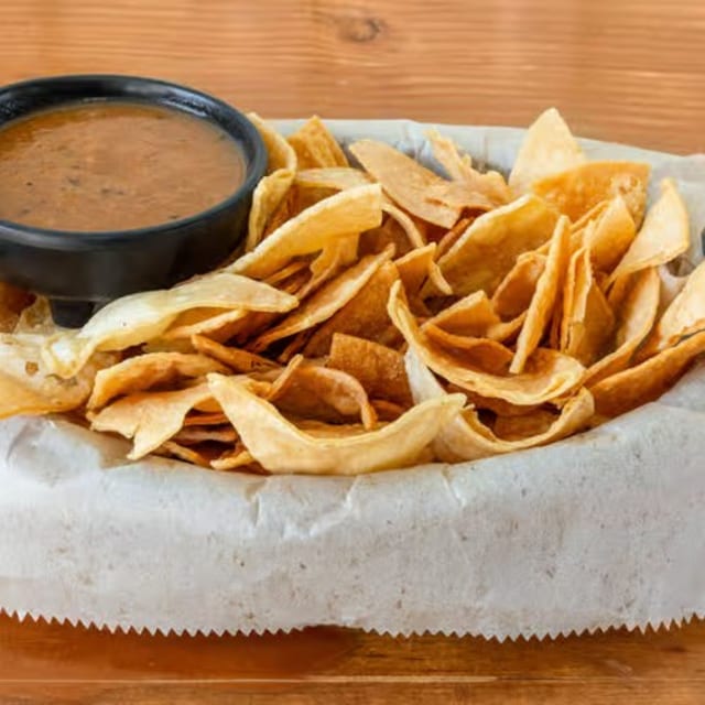 Chips & Salsa.